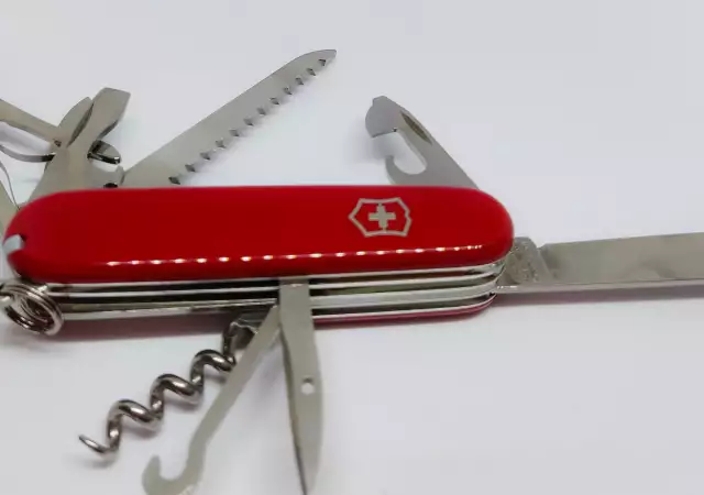 Швейцарски нож Victorinox Huntsman Викторинокс