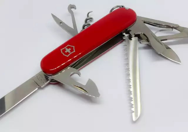 Швейцарски нож Victorinox Huntsman Викторинокс