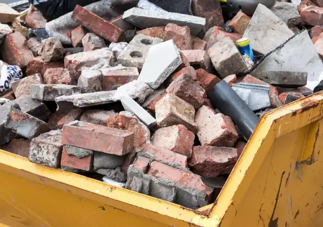 Контейнери за строителни отпадъци Варна цена