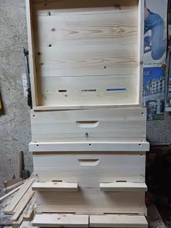 4. Снимка на Пчеларски инвентар
