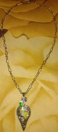 3. Снимка на Ланец с медальон Роуз