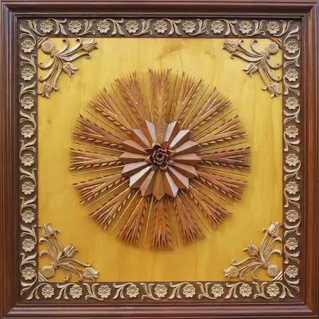 Дърворезба - украса за таван, уникат