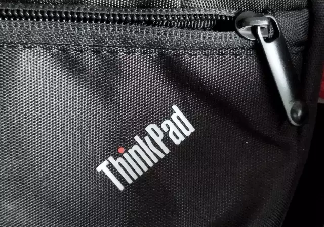 Чанта Lenovo ThinkPad Essential Topload Case за лаптоп