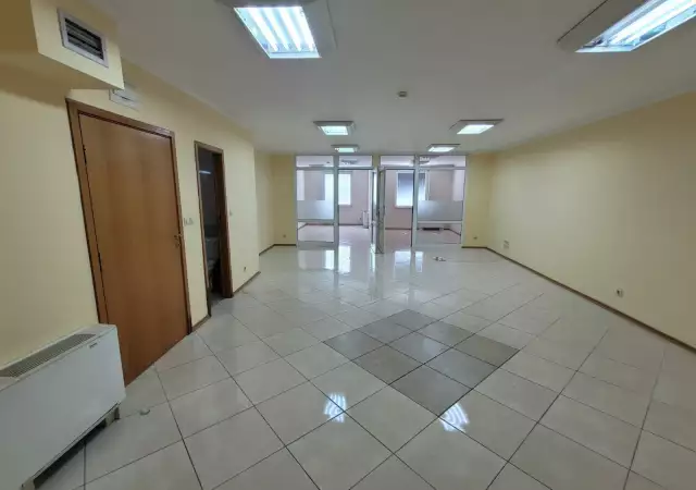 Офиси под наем в Делови Център Пловдив - етаж 3