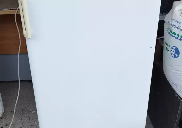 Хладилник Zanussi с вътрешна камера модел : ZC 194 R Зануси