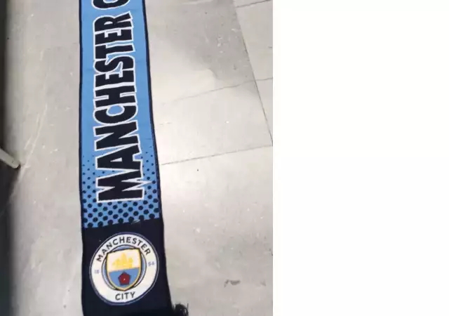 1. Снимка на шал футболен Manchester City  нов тъкан,  размер 20 х 140см