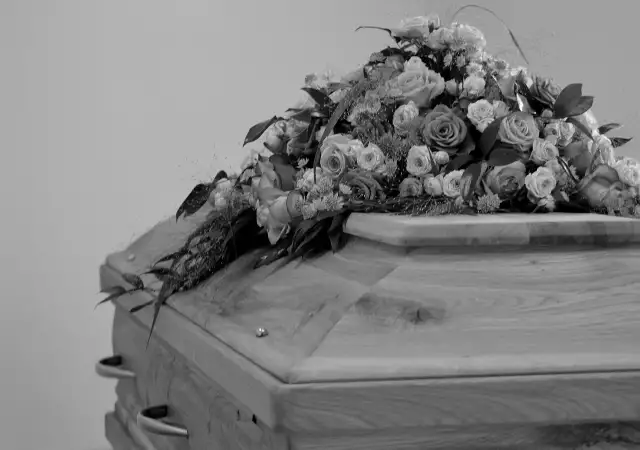 2. Снимка на Траурна агенция Рея - Погребални услуги, кетъринг, документи