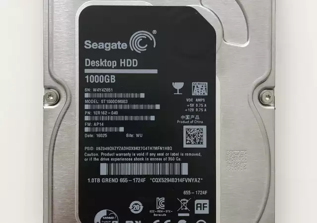 1. Снимка на Вътрешен хард диск Seagate Desktop HDD 1TB