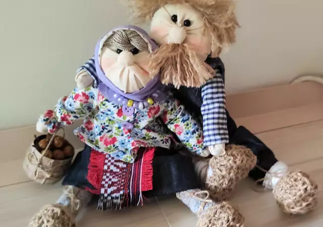 1. Снимка на Кукла баба и дядо. Ръчна изработка Мека играчка от текстил.