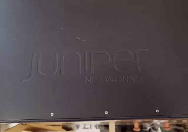 3. Снимка на Juniper Networks EX2200 ex 2200 - 24T - 4G Суич 24 - портов превк