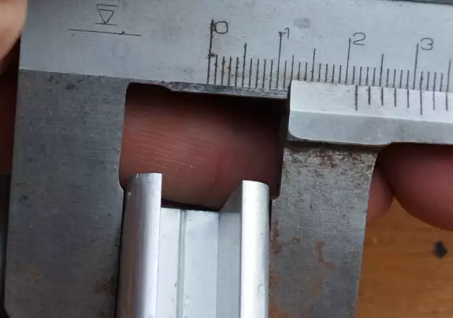 Профили за алуминиев и иноксов парапет - мострени пана