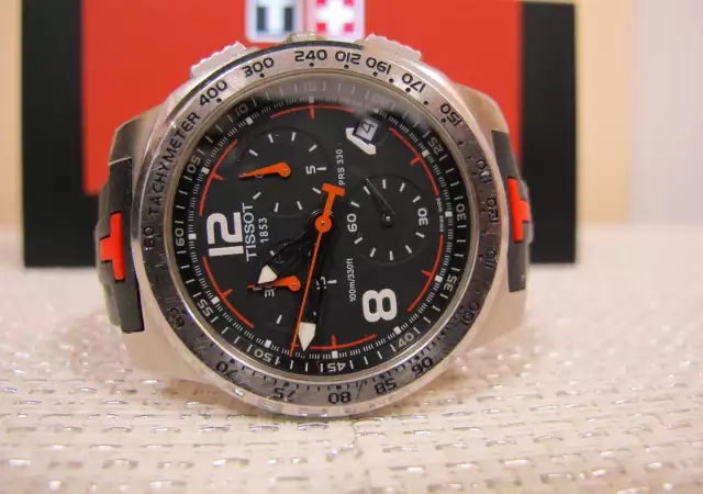 Tissot T Sport – Швейцарски мъжки спортен часовник сапфир