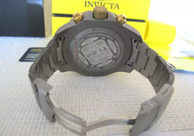 6. Снимка на Invicta TI - 22 Titanium – Нов швейцарски брутален оувърсайз ч