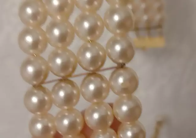 3. Снимка на Перлена огърлица с четири реда перли