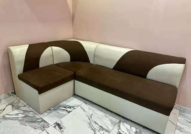 Кухненски Ъглов диван