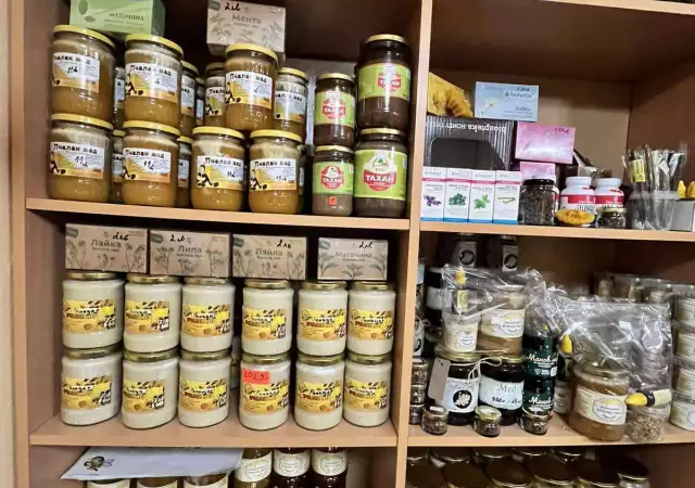 Продажба на мед и пчелни продукти, здравословни храни