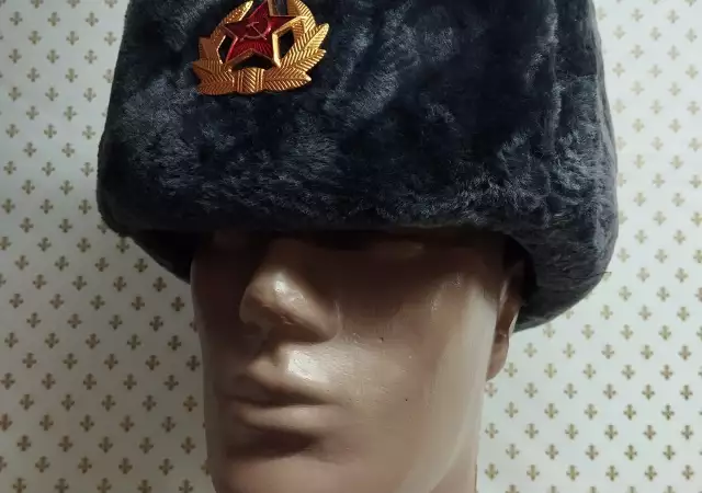 Мъжка руска шапка в сив цвят с еко косъм - 3