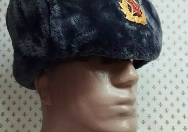 2. Снимка на Мъжка руска шапка в сив цвят с еко косъм - 3