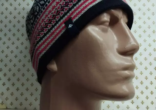 2. Снимка на Мъжка плетена шапка със висящ ефект, шарена - 4
