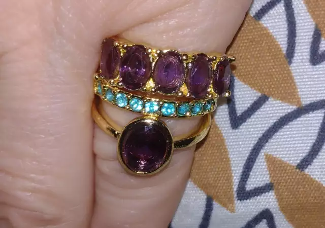 1. Снимка на Луксозен троен пръстен Виолетов Цирконий