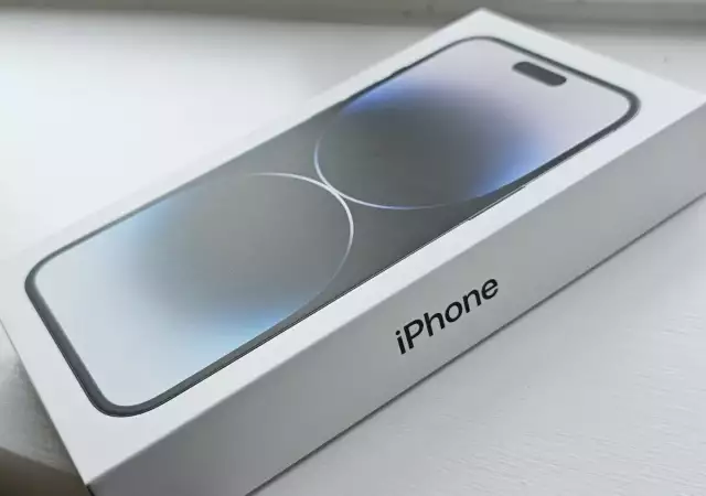 Apple iPhone 14 Pro Max Space Black 256GB Гаранция ЧИСТО НОВ