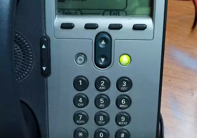 4. Снимка на Cisco 7906 7911, VoIP телефон 192х64 - pixel графичен LCD