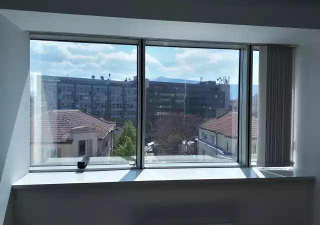 Огледално фолио за прозорци