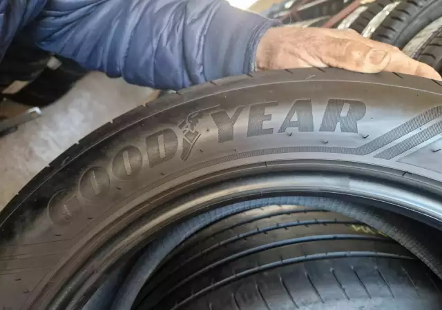 2. Снимка на Продават се летни гуми Good Year