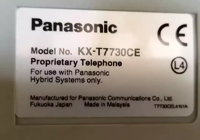 Стационарни телефони Panasonic KX - T2375FXW и KX - T7730CE