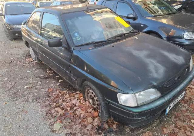 Ford Escort 1.6 94г. на Части