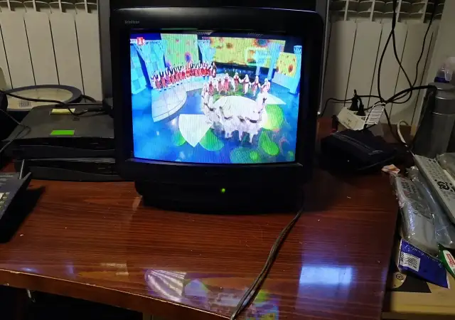 3. Снимка на Телевизор Sony Trinitron KV - M1400K - Сони тринитрон