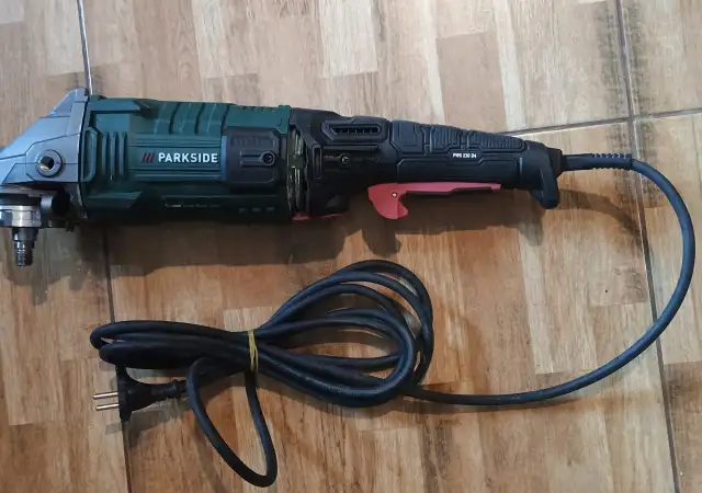 ъглошлайф parkside PWS 230 F5 за части или ремонт