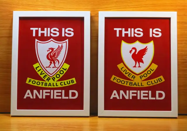 Две Картини - Liverpool - THIS IS ANFIELD