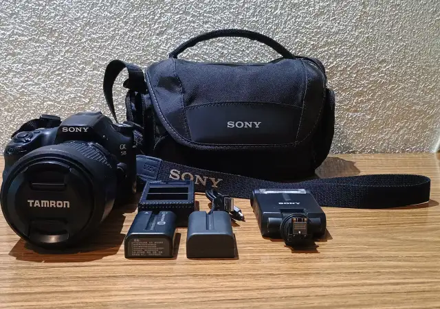 фотоапарат, камера sony slt - A58 обектив TAMRON Model B018
