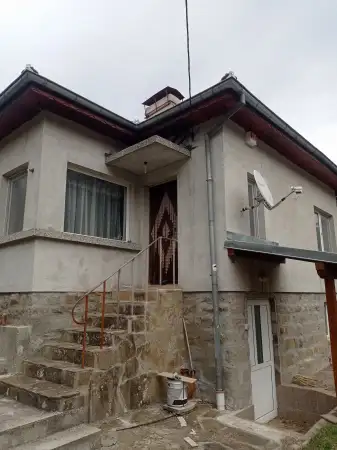 Реновирана къща до Трявна