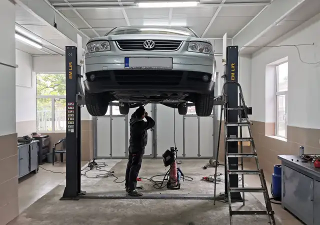 Приемчик за автосервиз