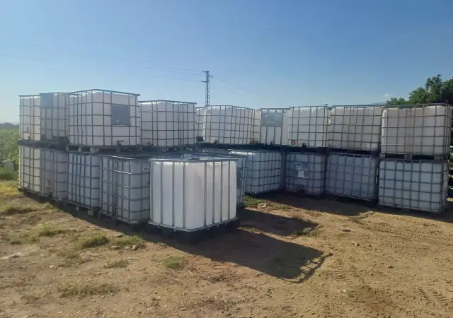 Купувам Бидони 1000л ibc контейнери на едро от цялата страна