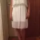 . Снимка на Бяла рокля от шифон с дантела