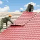 . Снимка на ремонт на покриви улуци