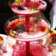 . Снимка на НОВА Кетъринг предлага фонтани с цветни алкохолни и безалк