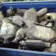 . Снимка на изкупувам стари автомобилни катализатори