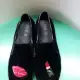 . Снимка на Дамски черни обувки с апликации Fred