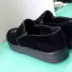 . Снимка на Дамски черни обувки с апликации Fred