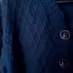 . Снимка на Дълга плетена дамска жилетка тъмно синя