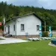 . Снимка на Къща за гости Тушеви с басейн във Вършец
