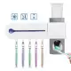 . Снимка на UV стерилизатор на четки за зъби с дозатор за паста 3 в 1