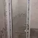. Снимка на Подрязване на Алуминиеви Врати за баня